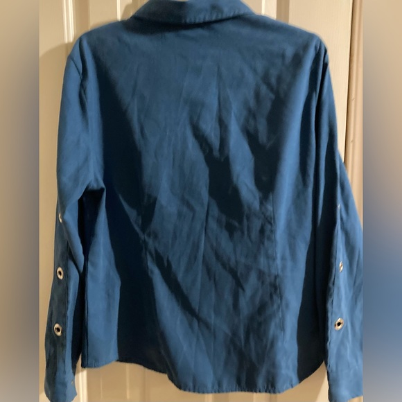 Ladies Size XL Dress Barn Teal Button Down Long Sleeve W/Detail Circles - Picture 8 of 14